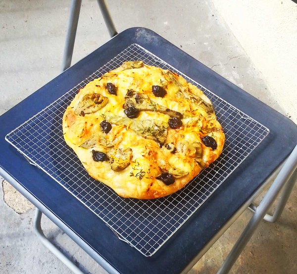 Pizza Verdure mit Artischocken, Möhren & Kräutern