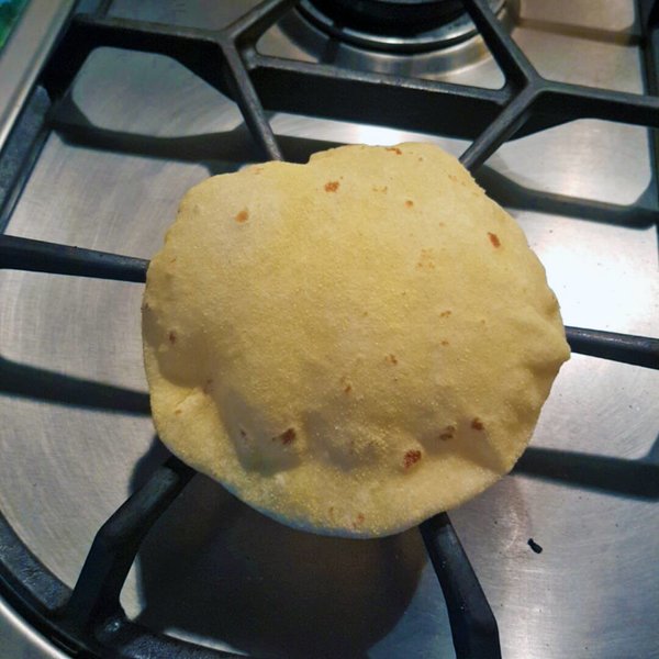 Perfekt wird sie, wenn sich die Tortilla einmal schön aufbläht.